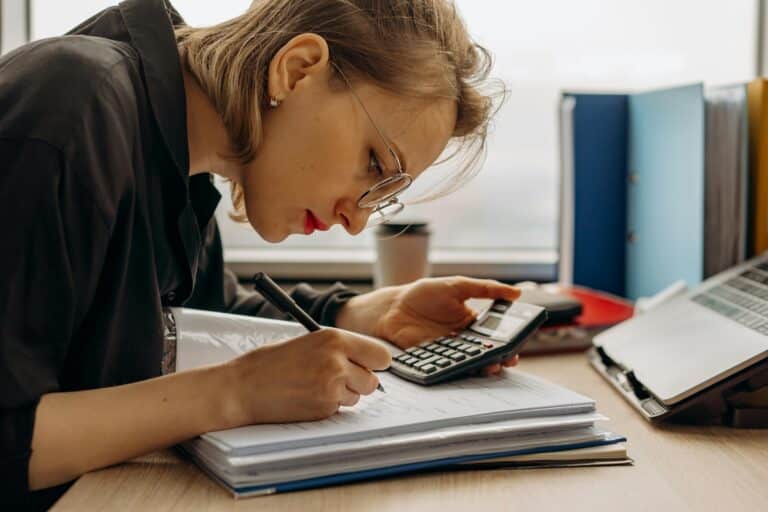 Beyond the Ledger: How to Choose and Dominate the Right Market for Your Bookkeeping Firm 1